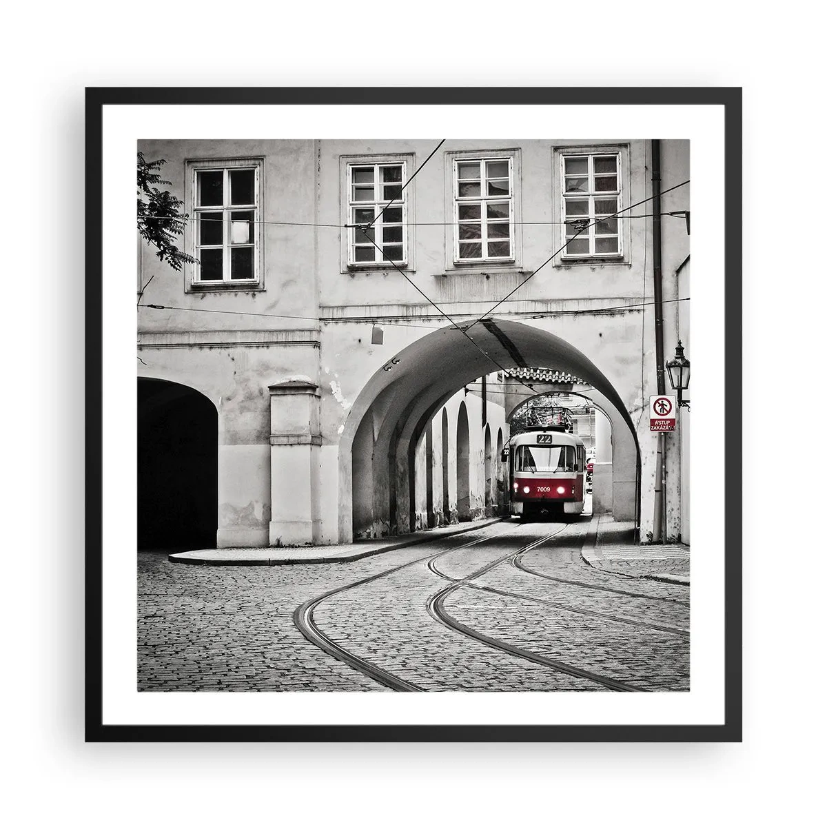 Plakat i sort ramme - Gennem byens labyrint - 60x60 cm