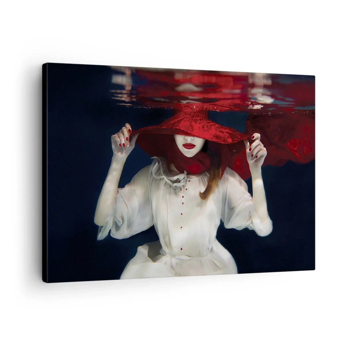 Lærredstryk - Billede på lærred - En kvinde med en rød hat nedsænket i vand - 70x50cm - Vidunderkvinden - Moderne vægdekoration til stue og soveværelse ARTTOR
