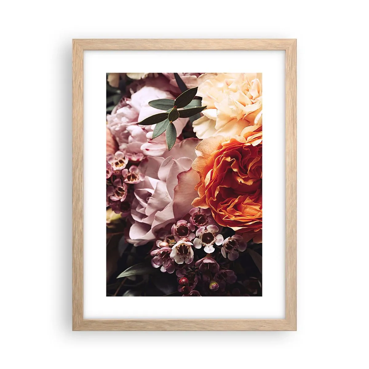 Plakat i ramme af lyst egetræ - Indhyllet i skønhed - 30x40 cm