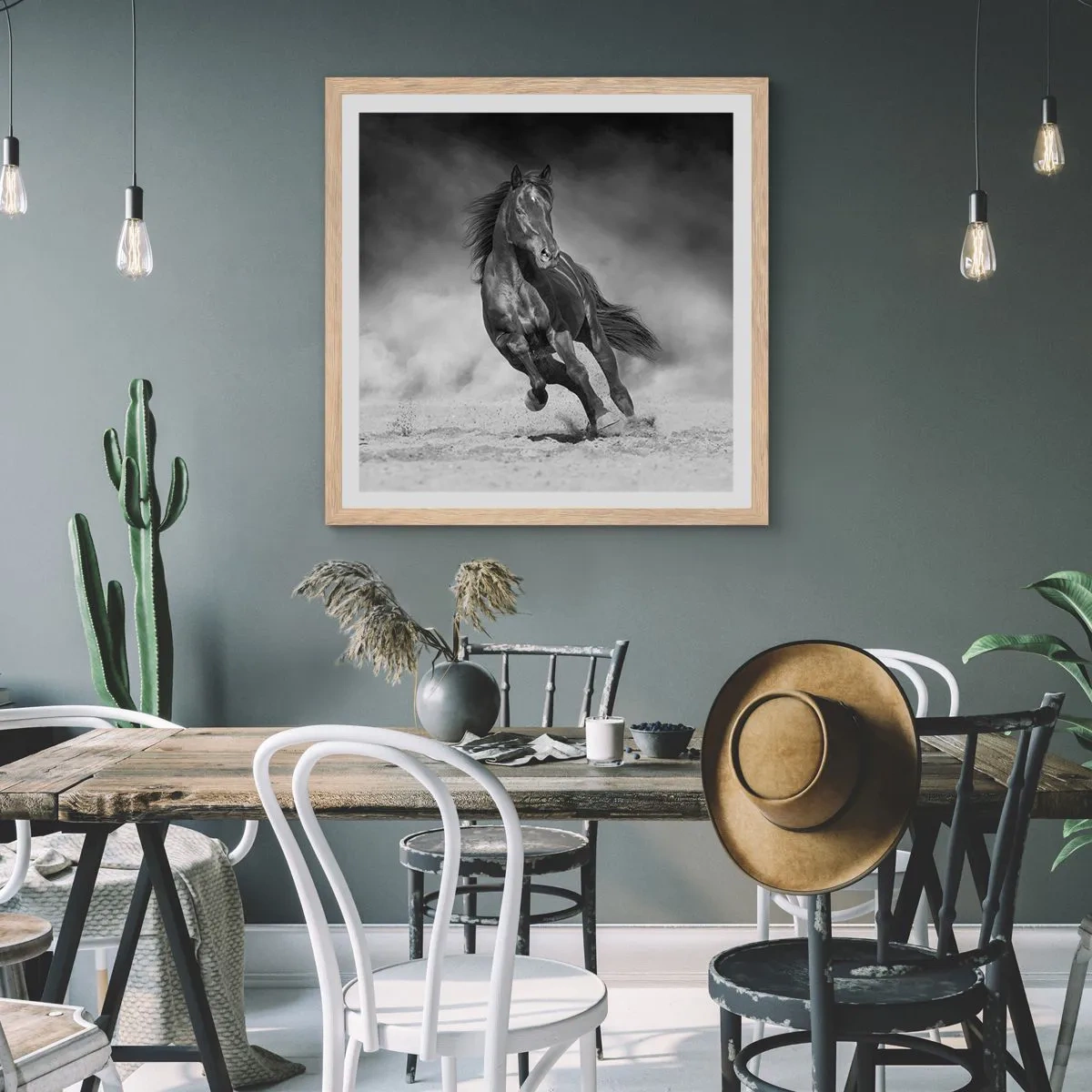 Plakat i ramme af lyst egetræ - Værdig til emiren selv - 50x50 cm