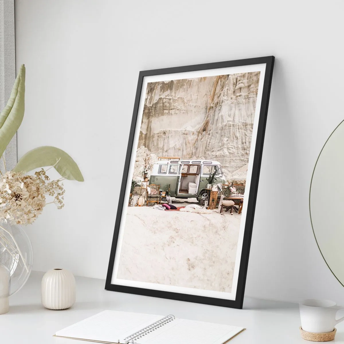 Plakat i sort ramme - Tid til at starte rejsen - 61x91 cm