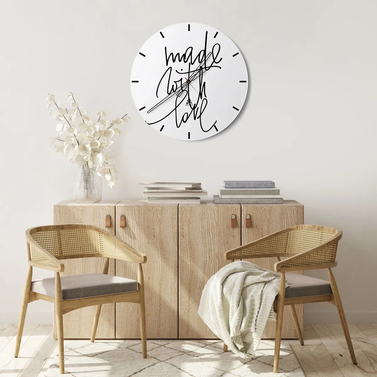 Vægur, Uret - Minimalistisk ur med indskriften 'Made with love' - 30x30cm - Det bedste mærke - Moderne vægdekoration til stue, køkken og soveværelse ARTTOR