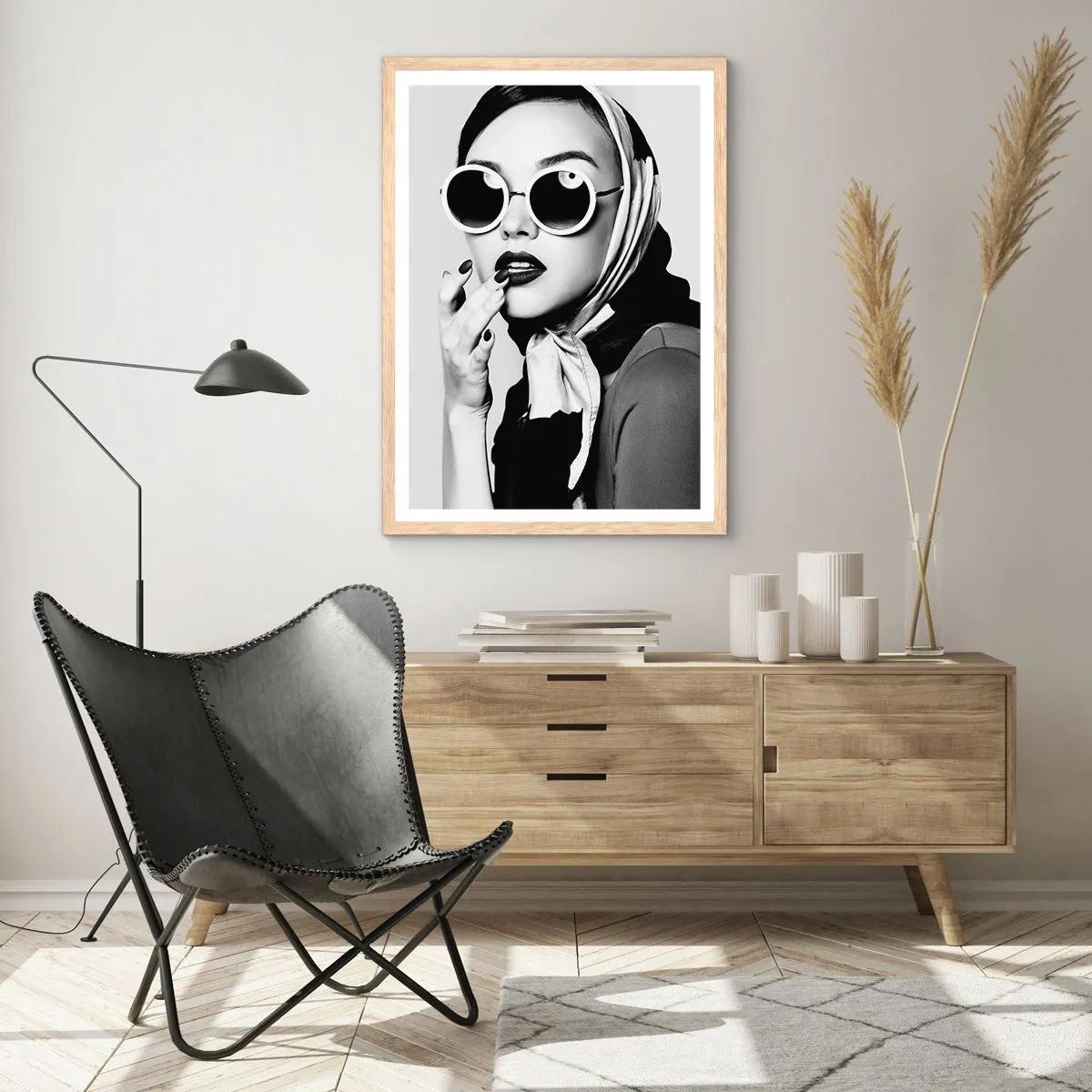 Plakat i ramme af lyst egetræ - Hilsner fra 1960'erne. - 70x100 cm
