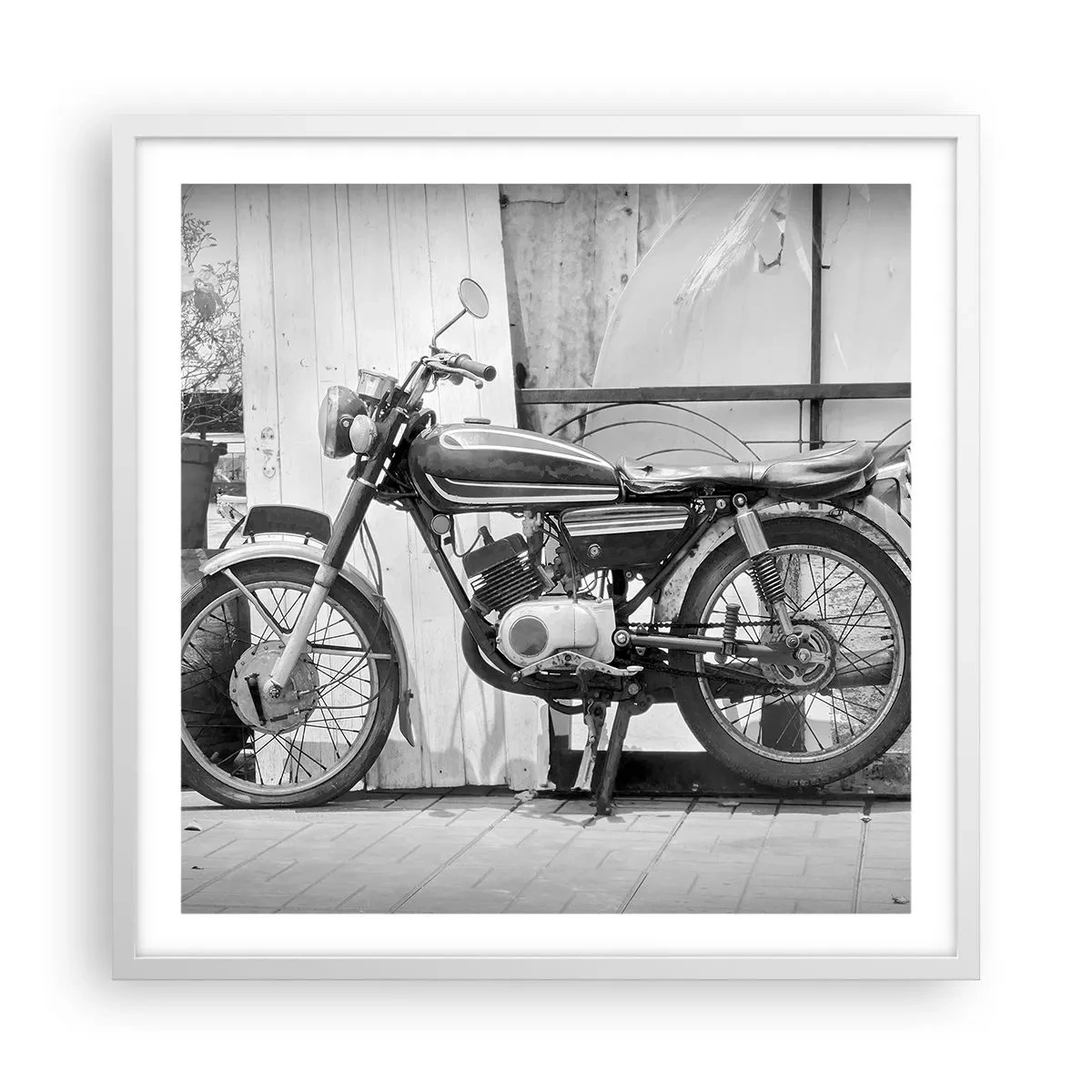 Plakat i hvid ramme - Klassikere frem for alt - 60x60 cm