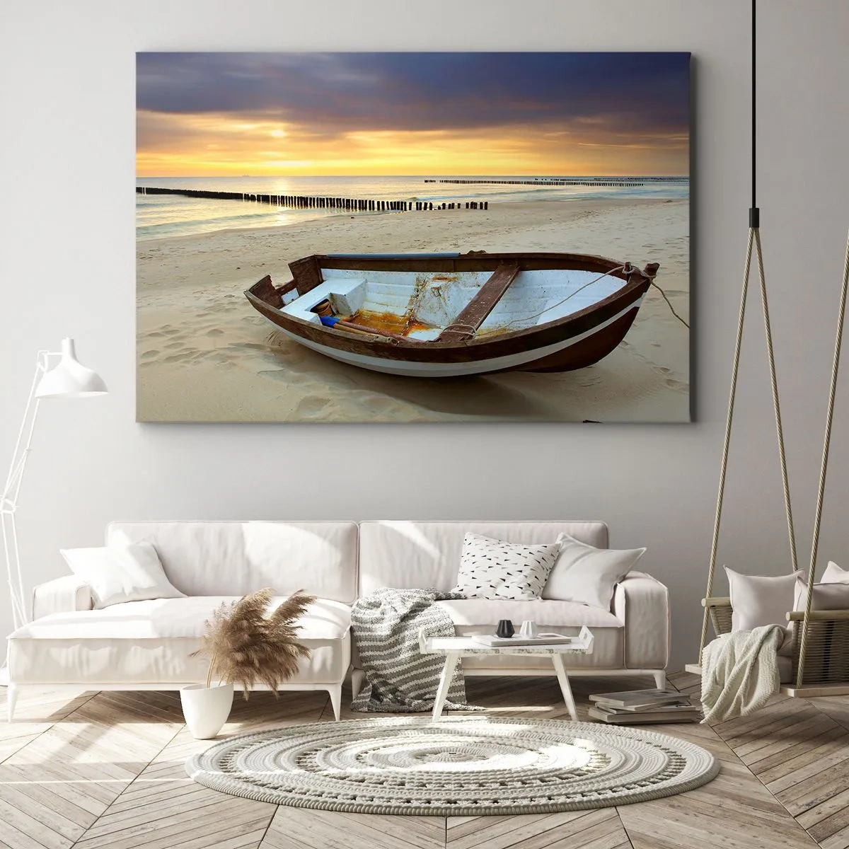 Lærredstryk - Billede på lærred - En båd på en sandstrand ved solnedgang - 70x50cm - Der findes ikke flere smukke strande - Moderne vægdekoration til stue og soveværelse ARTTOR