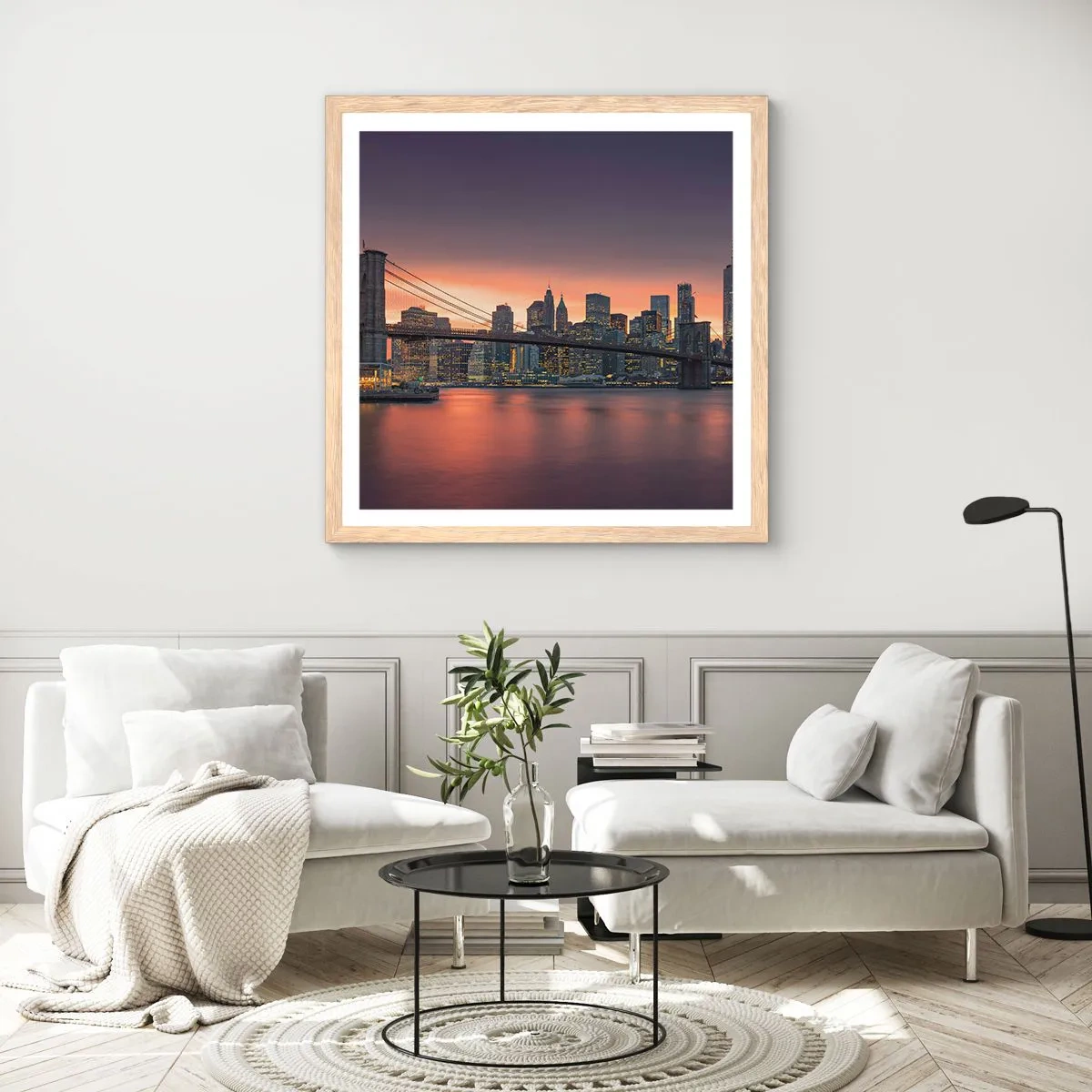 Plakat i ramme af lyst egetræ - Sænket i lilla stilhed - 40x40 cm