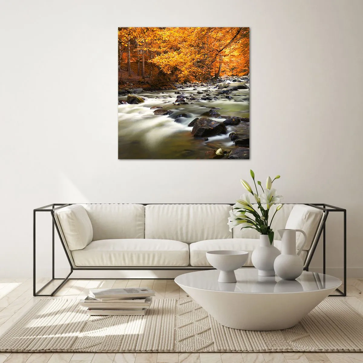 Billede på glas - Et vandløb i den gyldne skov - 70x70 cm