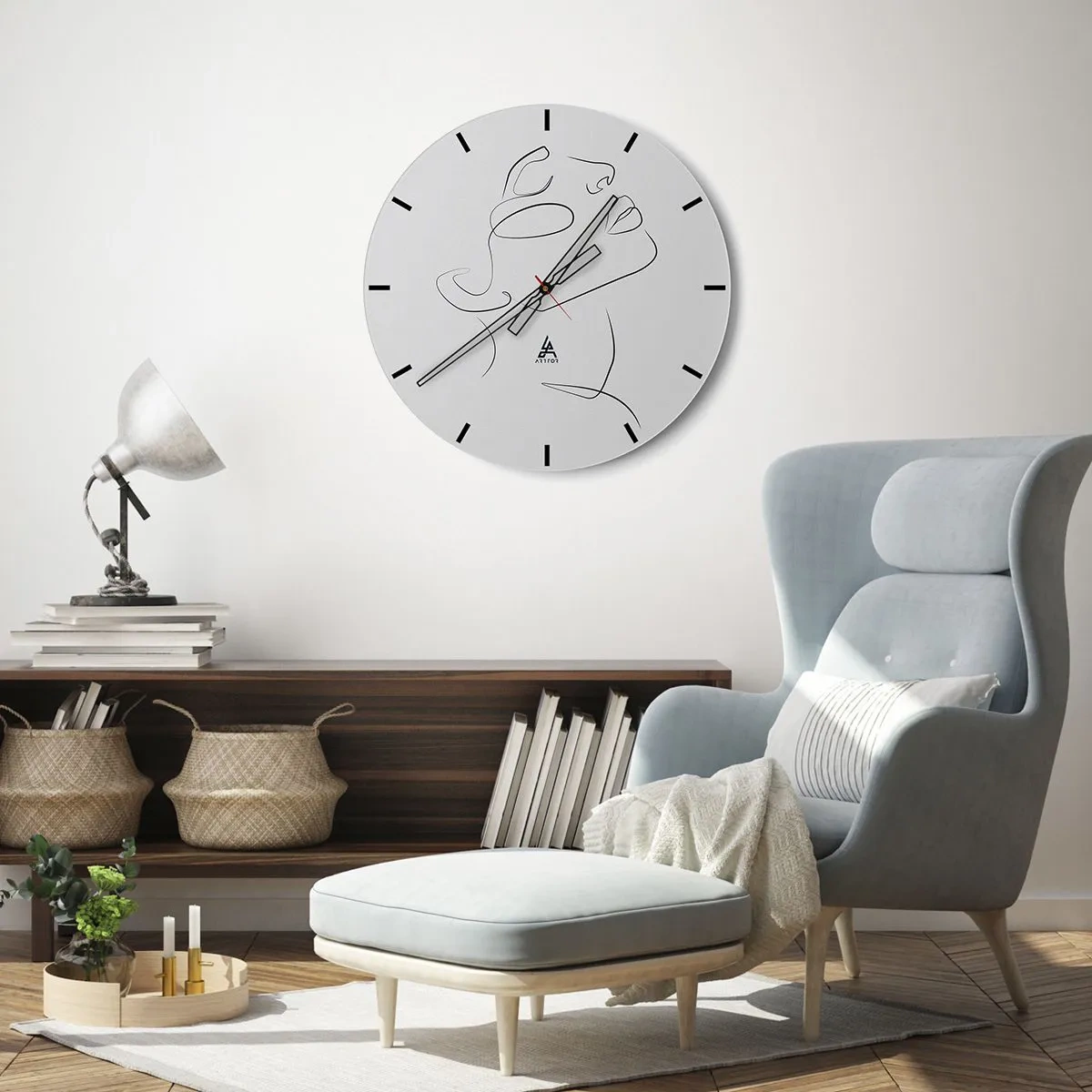 Vægur, Uret - Et minimalistisk portræt af en kvinde lavet med linjer på en hvid baggrund. - 30x30cm - En drømmes slyngninger - Moderne vægdekoration til stue, køkken og soveværelse ARTTOR