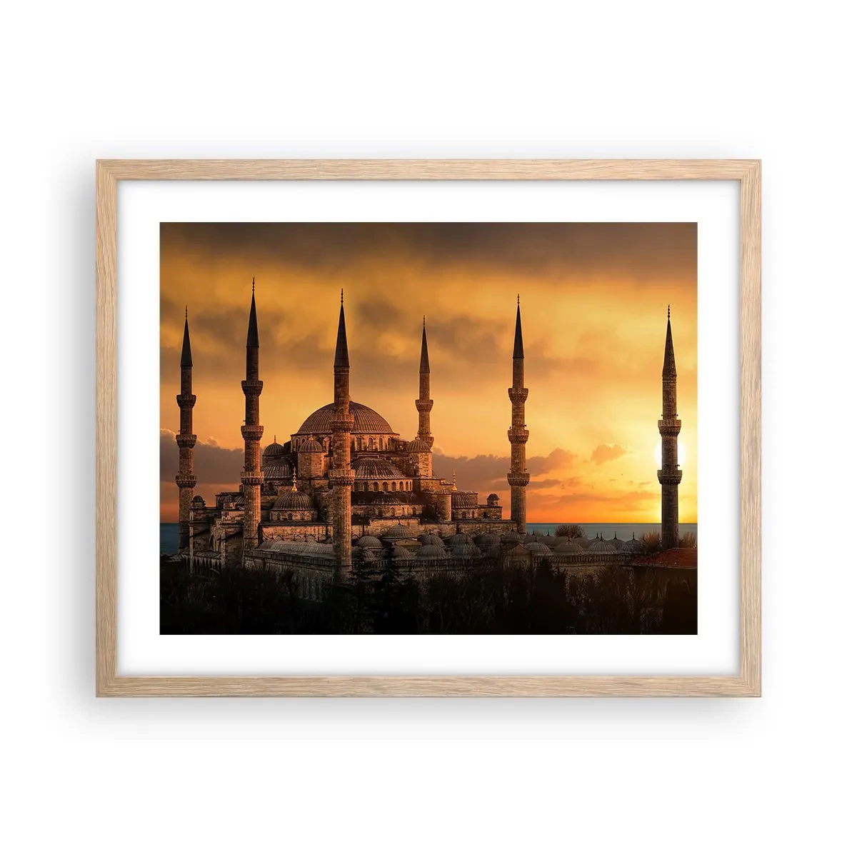 Plakat i ramme af lyst egetræ - Gud er stor - 50x40 cm