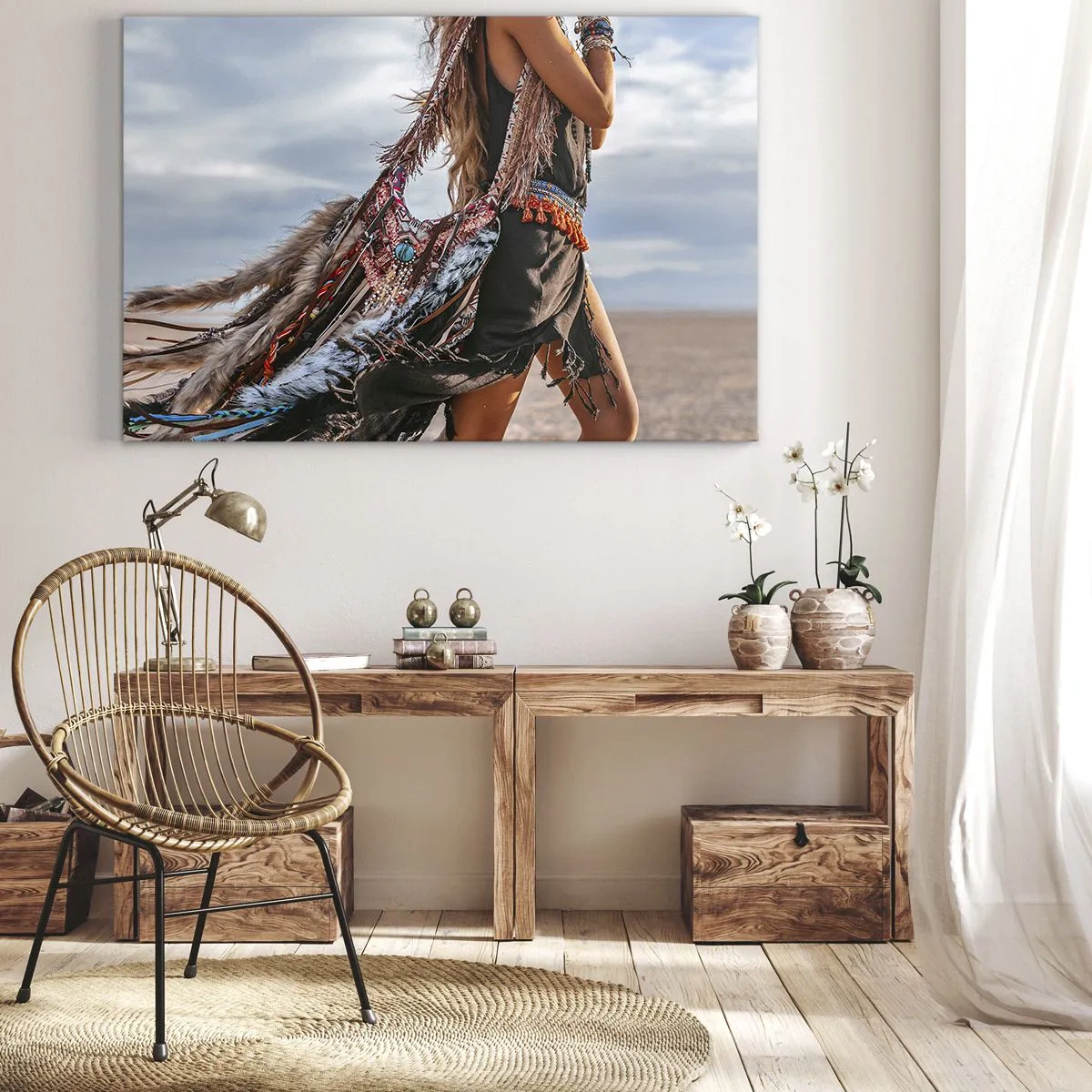 Lærredstryk - Billede på lærred - En kvinde i boho-stil med fjer- og smykkedetaljer - 70x50cm - Shamanens pige - Moderne vægdekoration til stue og soveværelse ARTTOR