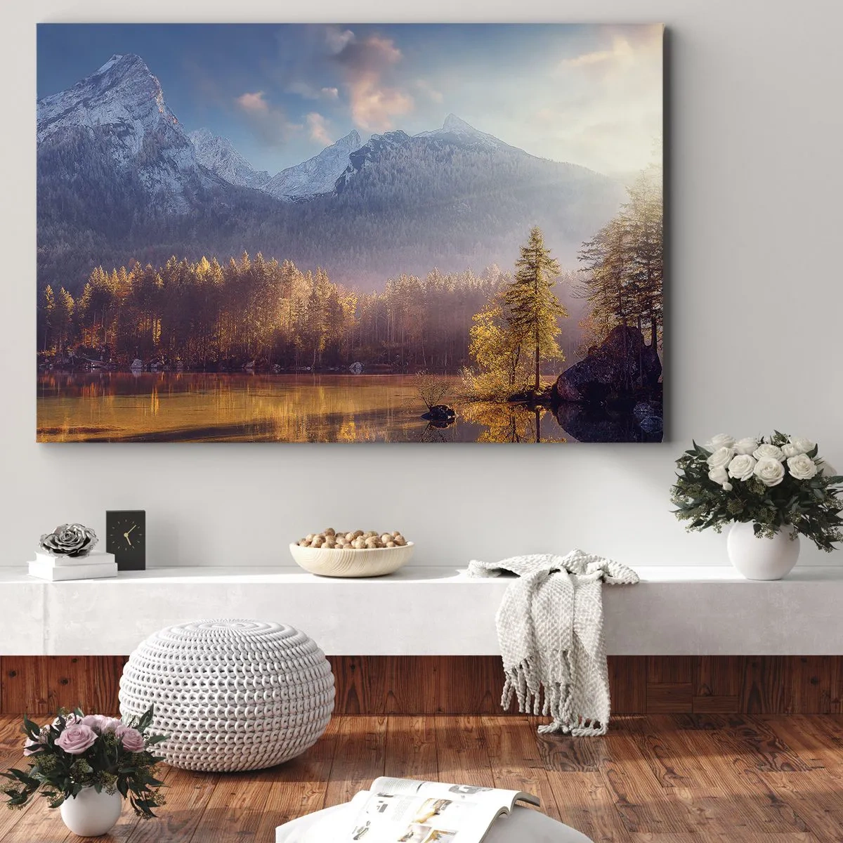 Lærredstryk - Billede på lærred - Malerisk udsigt over bjergskoven og søen ved daggry - 70x50cm - I bjerge og dale - Moderne vægdekoration til stue og soveværelse ARTTOR