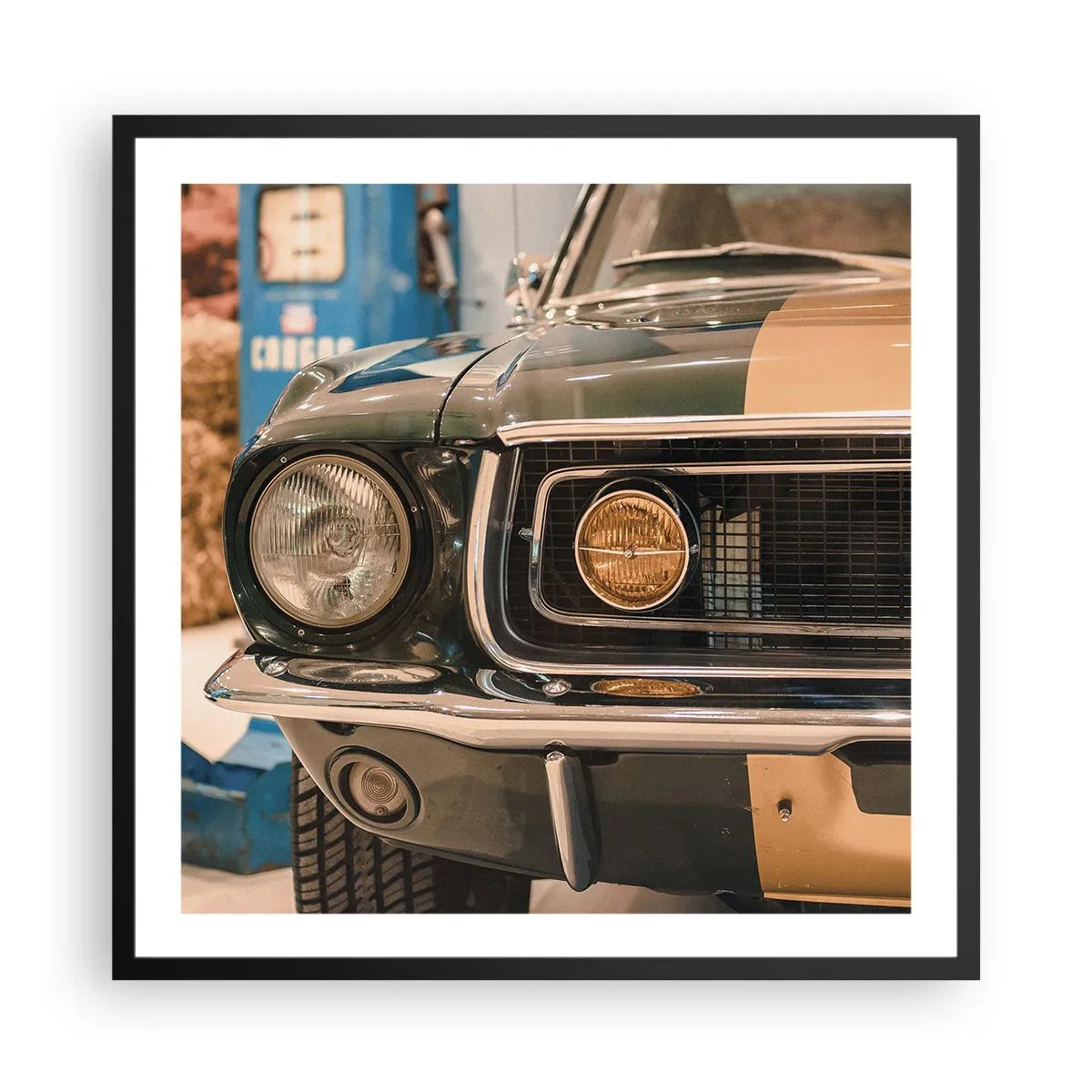 Plakat i sort ramme - Møde med en legende - 60x60 cm