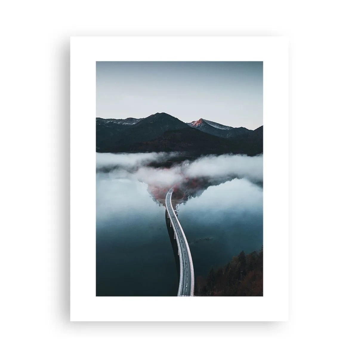 Plakat - Over vand så glat som et spejl - 30x40 cm