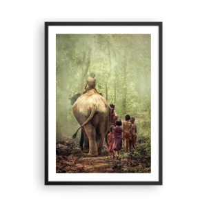 Plakat i sort ramme - Børn og en elefant i regnskoven - 50x70cm - Den nye Junglebog - Moderne vægdekoration til stue og soveværelse ARTTOR