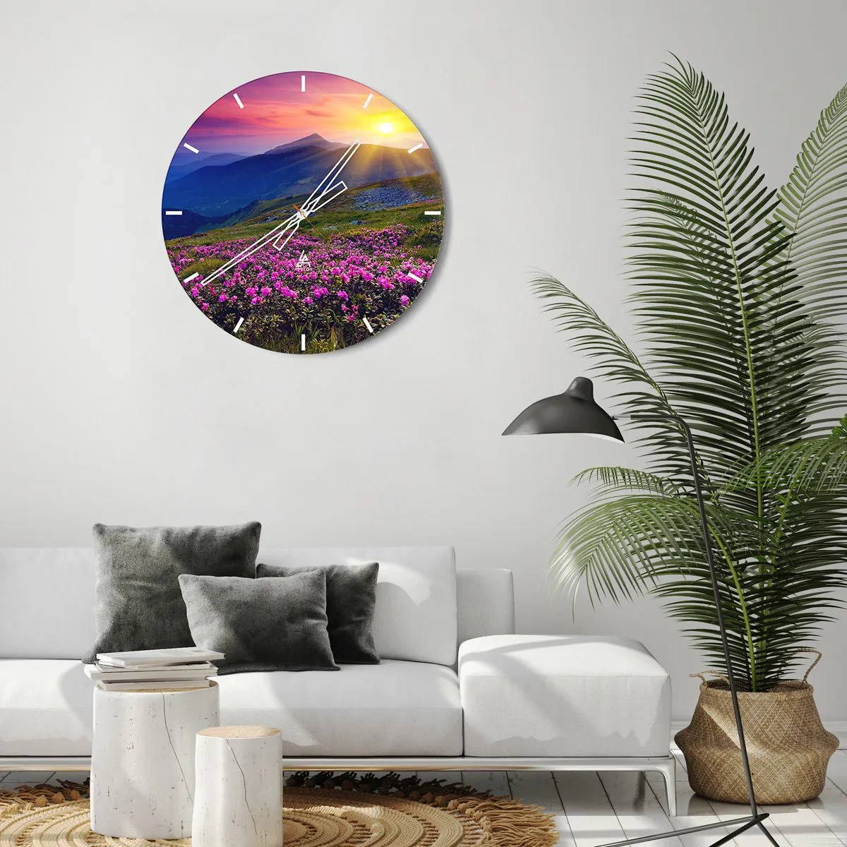Vægur, Uret - Bjerglandskab ved solnedgang med blomstrende blomster - 30x30cm - ... Og rundt omkring dufter det af fyrretræer og krydderurter - Moderne vægdekoration til stue, køkken og soveværelse ARTTOR