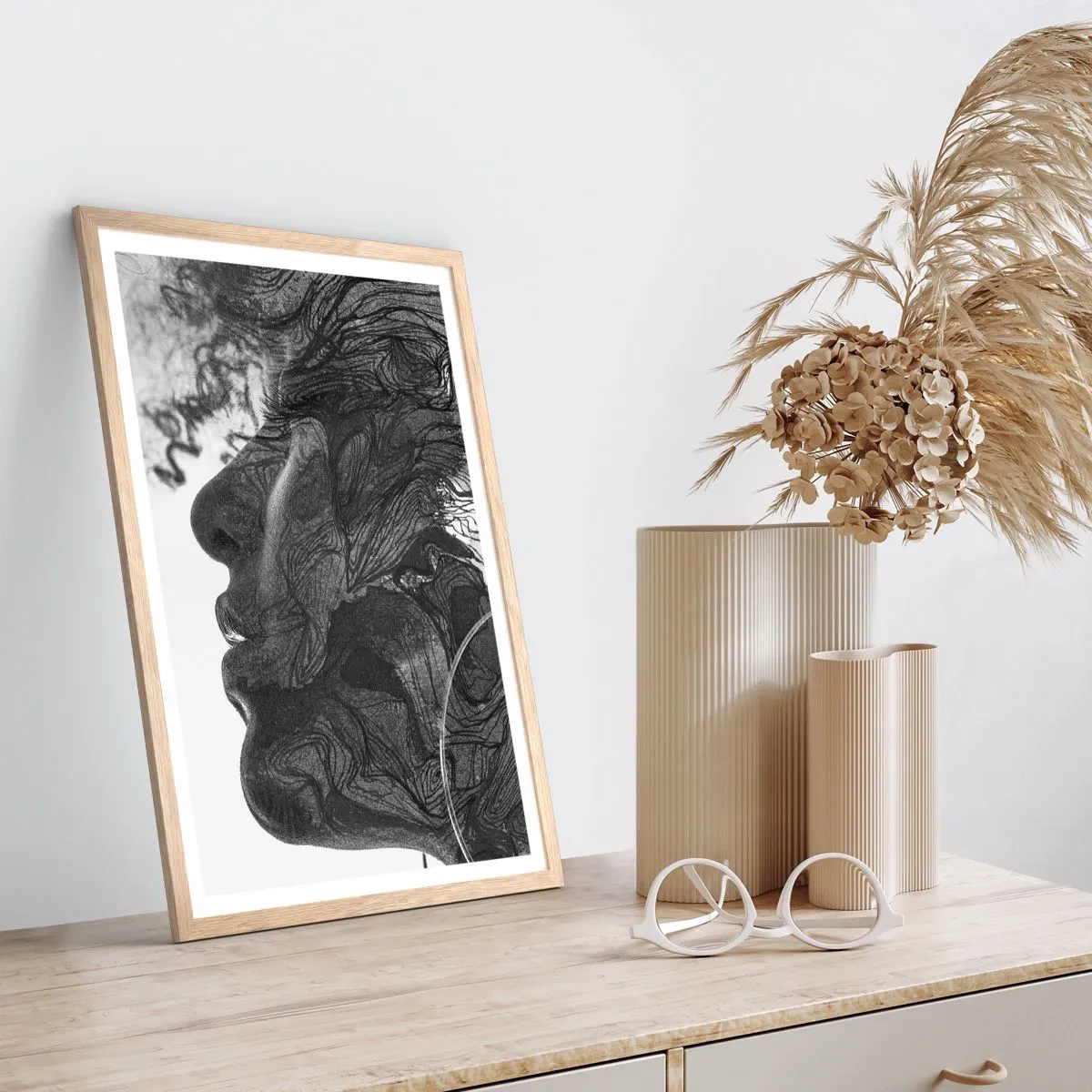 Plakat i ramme af lyst egetræ - Forviklet i drømme - 61x91 cm