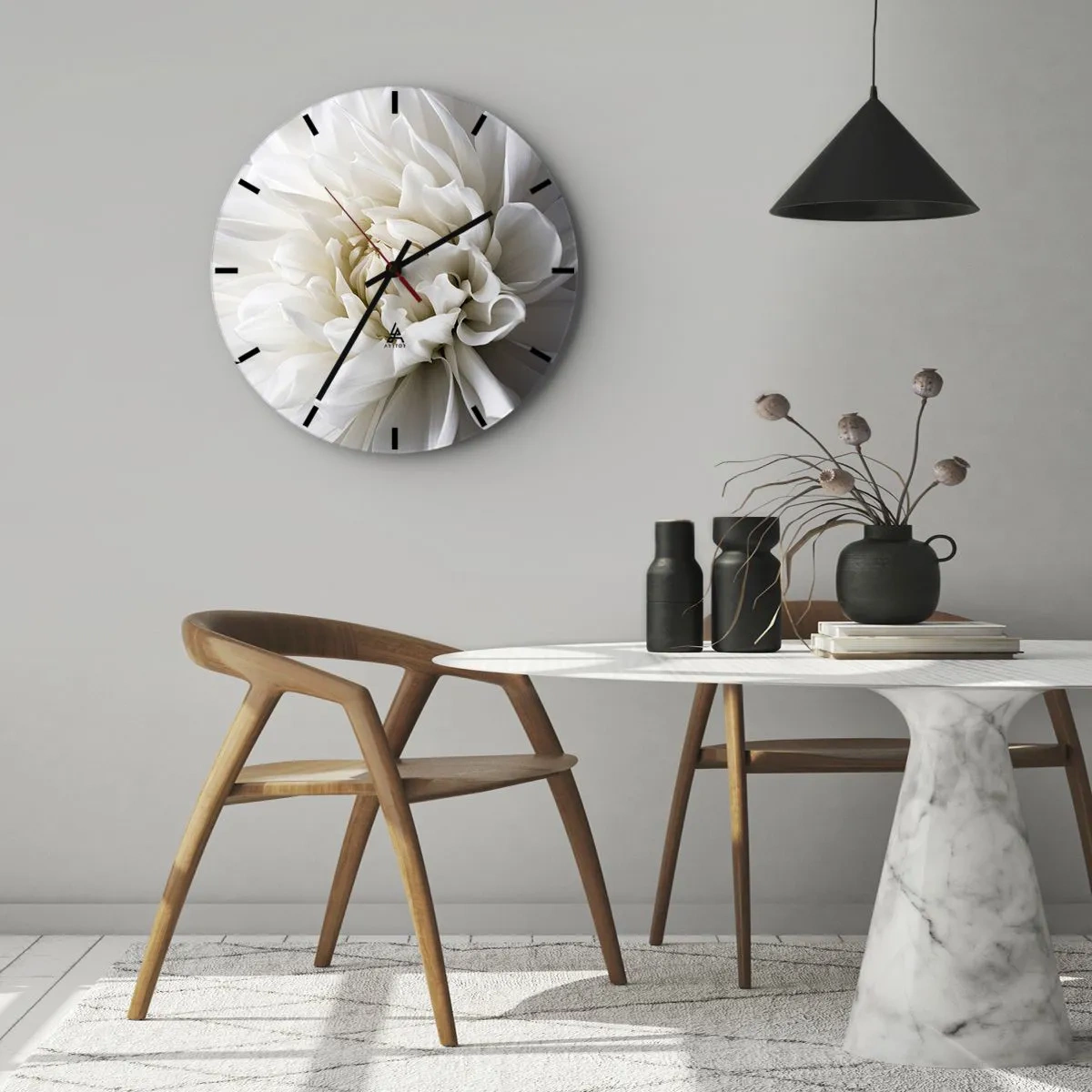 Vægur, Uret - En sart hvid blomst med et nærbillede af kronbladene - 30x30cm - Morgenbrud - Moderne vægdekoration til stue, køkken og soveværelse ARTTOR