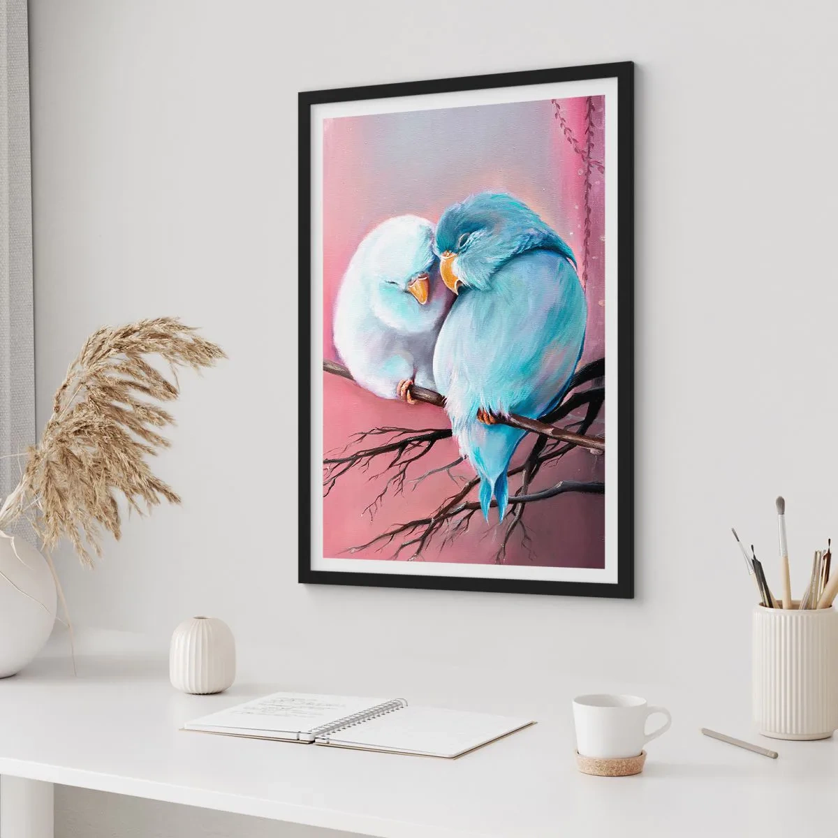 Plakat i sort ramme - To fugle sidder på en gren i romantiske omgivelser - 50x70cm - Hvad er der at tilføje?.... - Moderne vægdekoration til stue og soveværelse ARTTOR