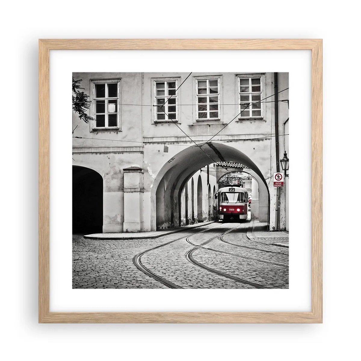 Plakat i ramme af lyst egetræ - Gennem byens labyrint - 40x40 cm